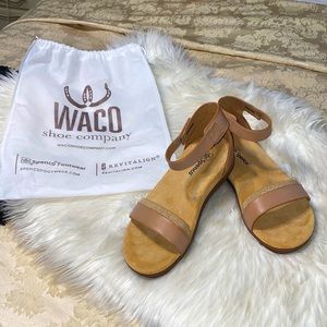 Spenco Tan a Brand New Sandals Size 8!